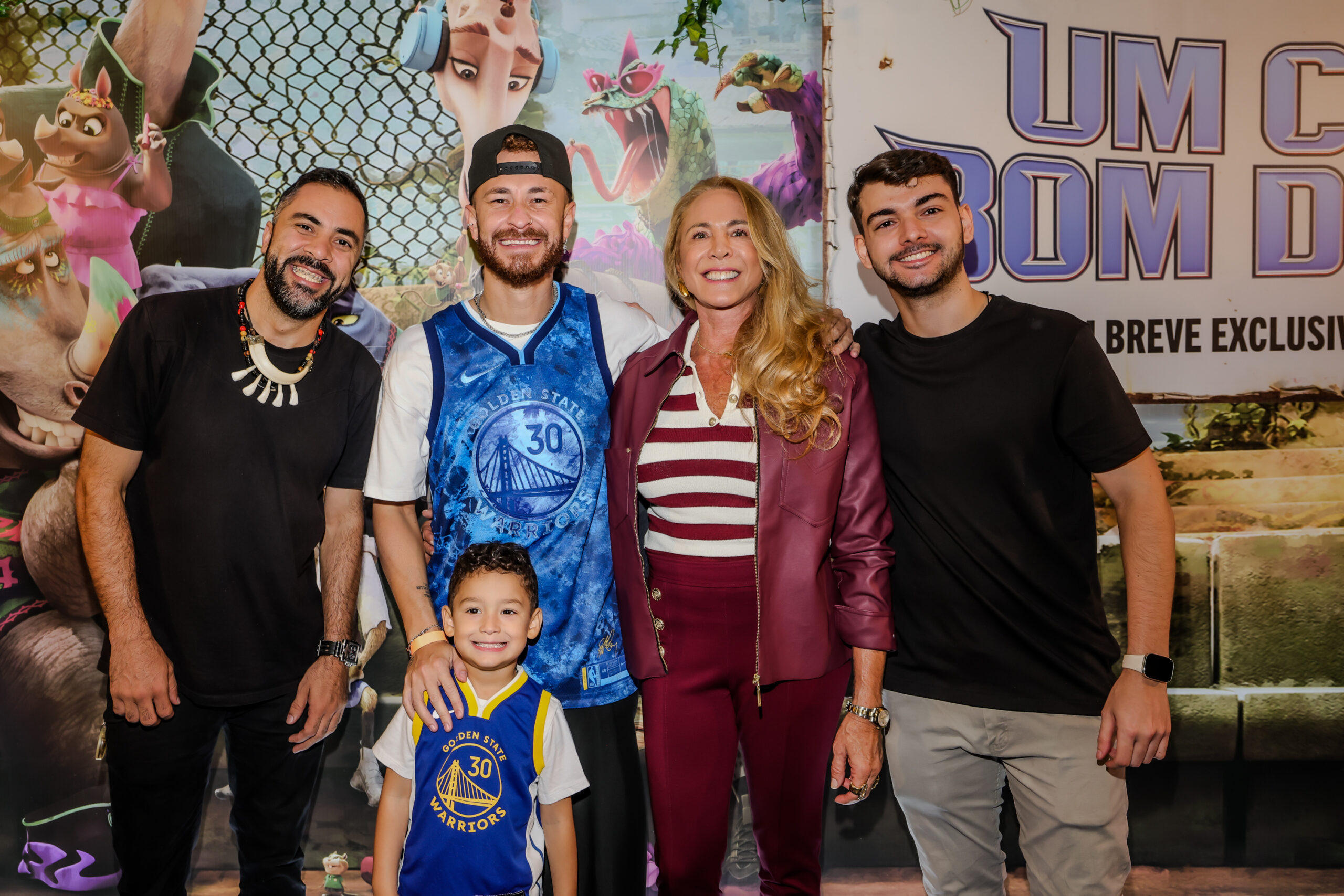 Iguatemi São Paulo recebe estrelas do esporte em pré-estreia de “Um Cabra Bom De Bola”